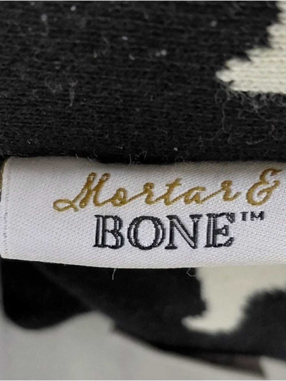 Mortar & Bone Set of Two 18” Decorative Throw Pillows - NWT - Picture 2 of 4